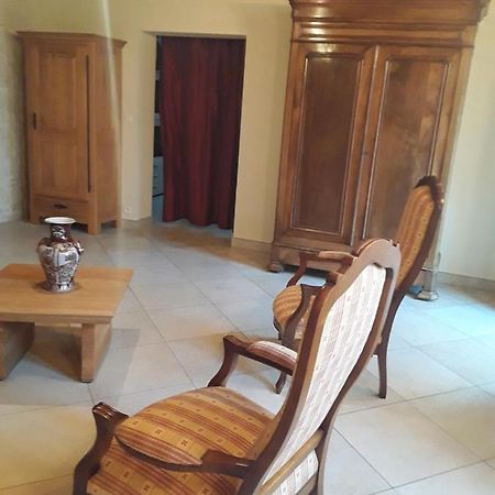 Chambre d'hôtes côté jardin Soulignonne Extérieur photo
